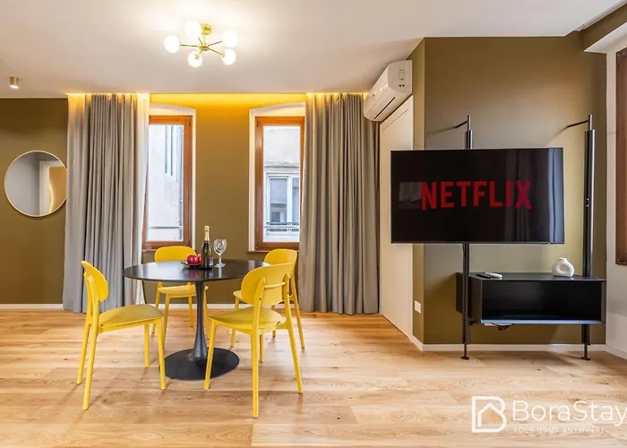 Apartment Seaweed - Center